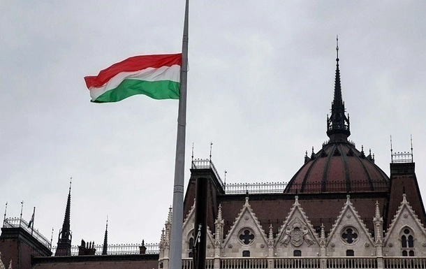 Угорщина відмовилась повертати гроші Ощадбанку через «Дружбу»