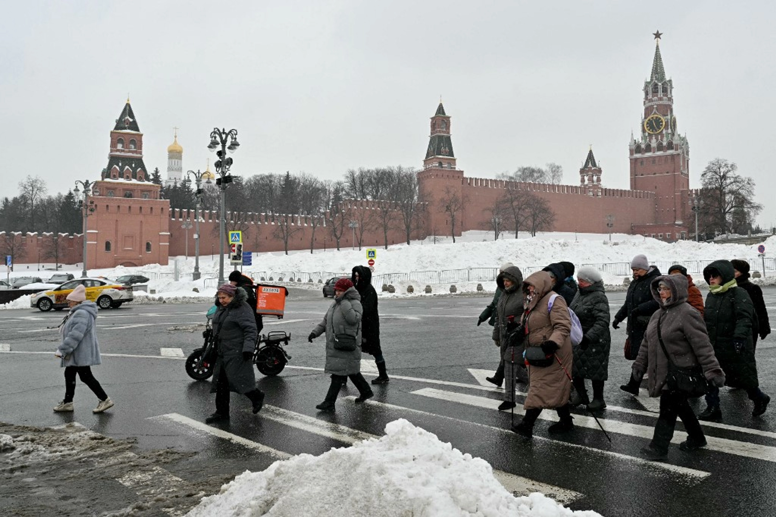 How Will US Oil Sanctions Waiver Help Russia?