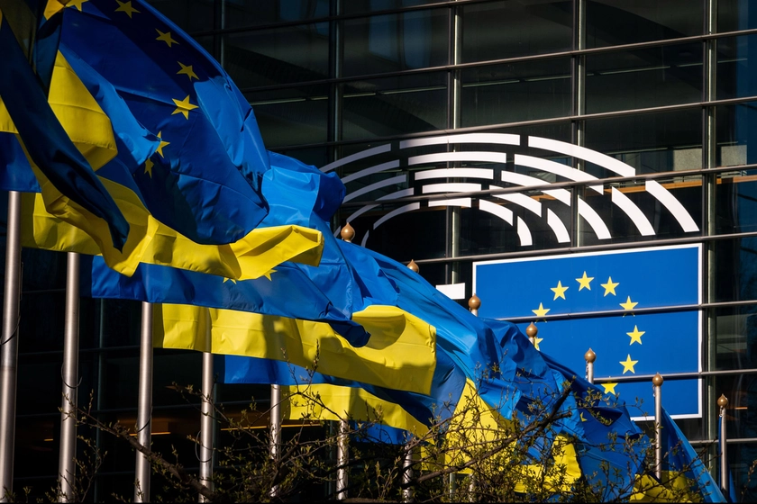Єврокомісія розповіла, коли можуть розблокувати кредит на €90 млрд