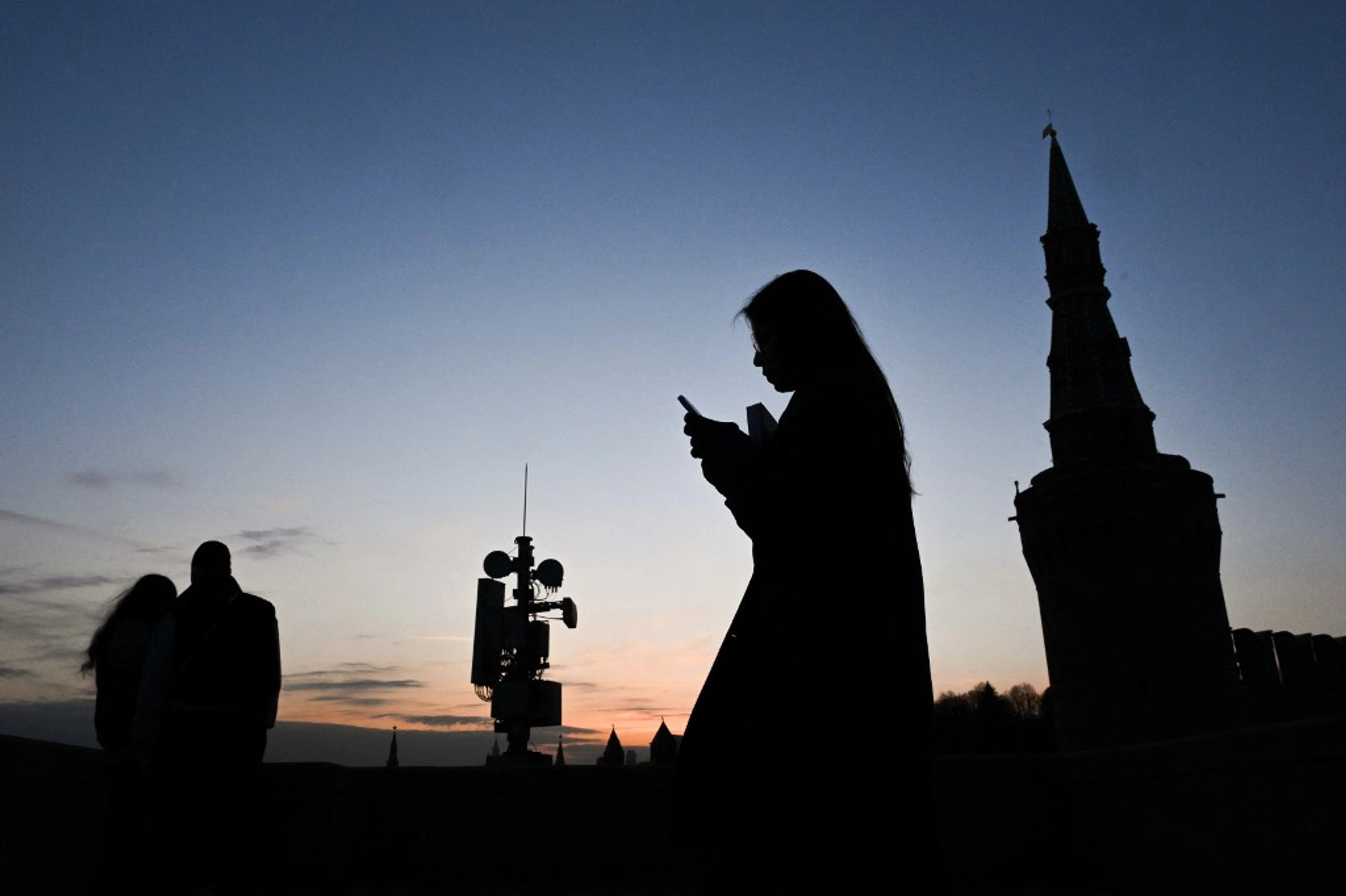 ‘Teleported Back in Time’: Muscovites Lament Internet Outages