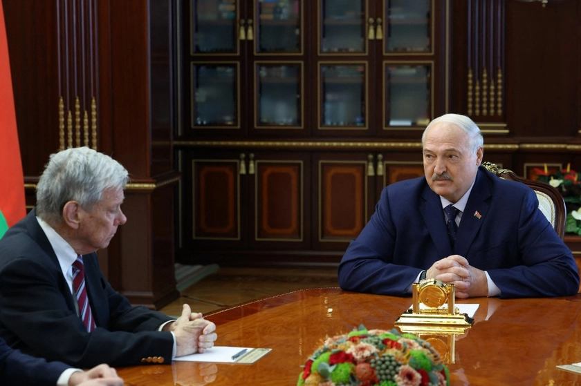 Trump Plans Lukashenko Meeting After Mass Prisoner Release Claim
