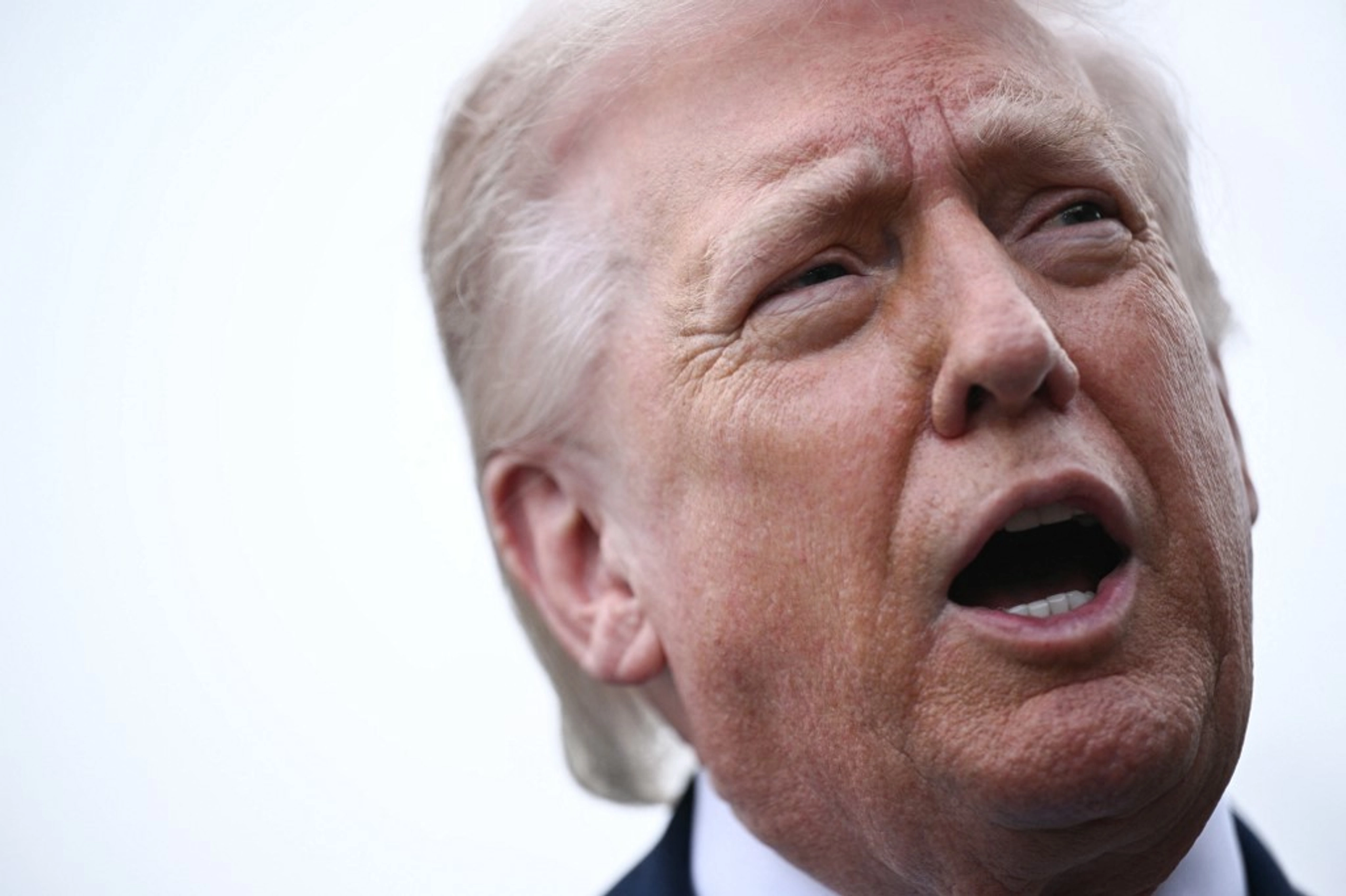 ‘Obliterate’ Threat Paused: Trump Delays Iran Strikes After Weekend Talks