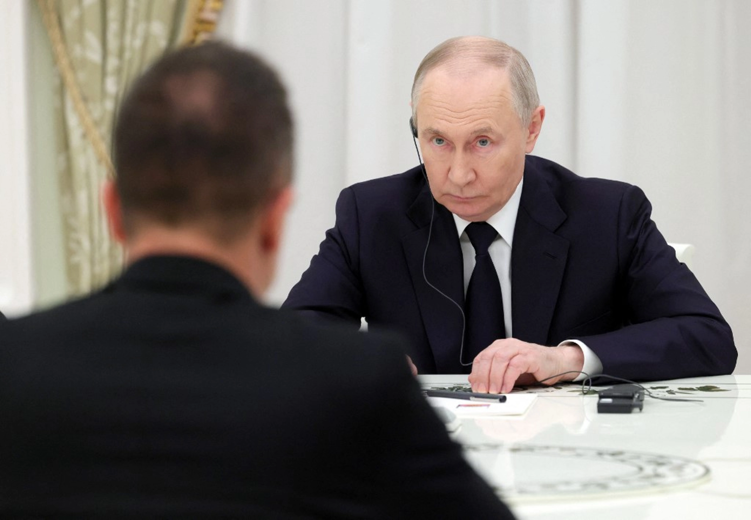 Open line to Moscow?