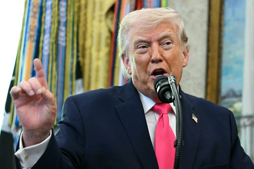 Trump Says Iran Gave US ‘Gift’ Linked to Strait of Hormuz