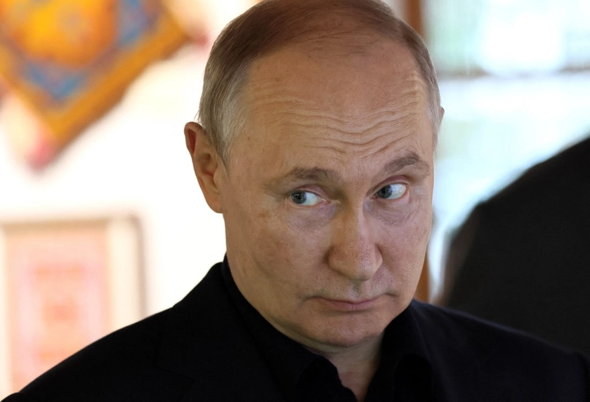 Путін говорить про “завершення війни”, щоб виграти час — аналітик