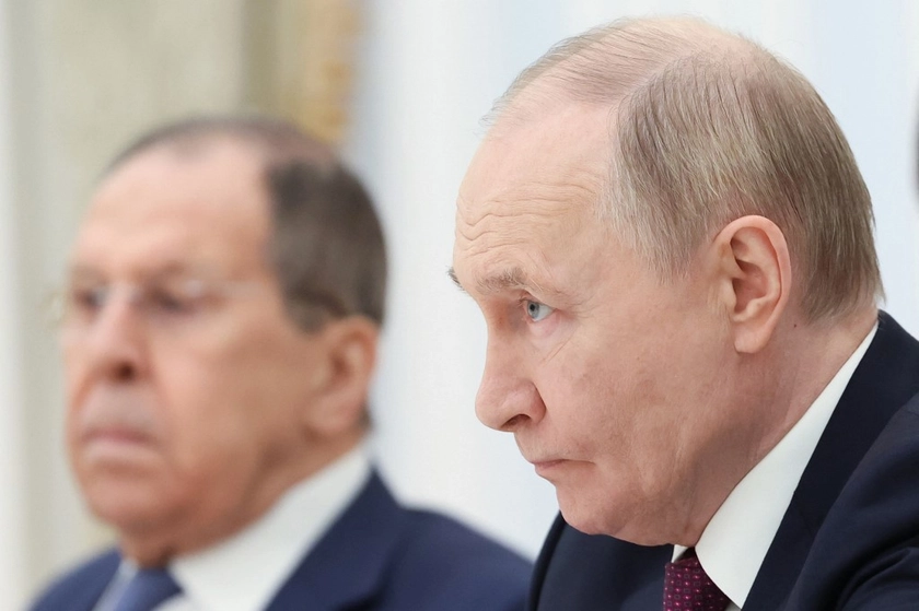 Russia May Seek Sanctions Relief in Exchange for Ceasefire
