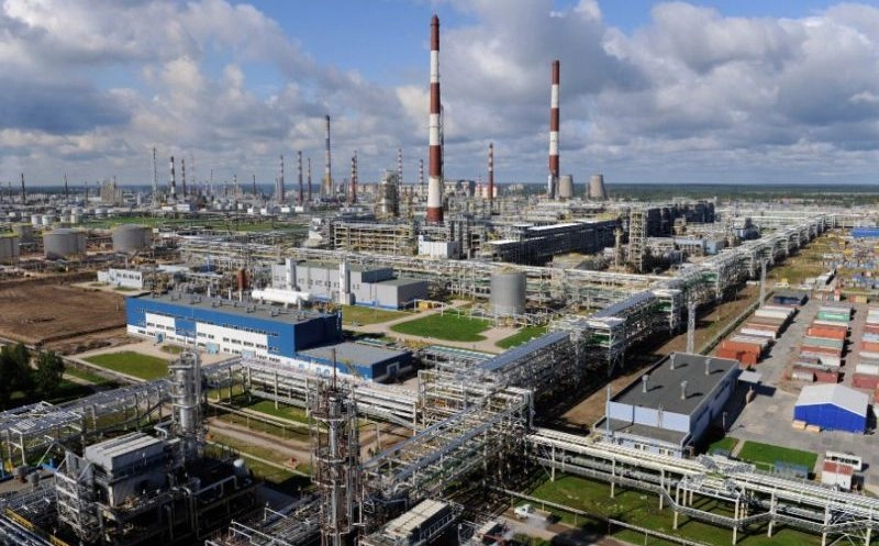 Сили оборони уразили один із найбільших нафтопереробних заводів Росії