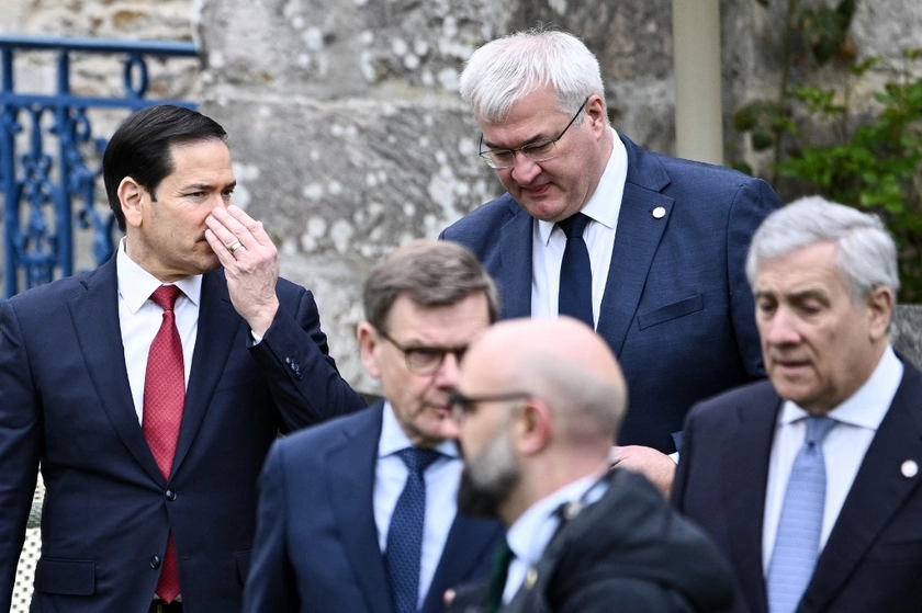 Europe Must Prepare to Defend Itself Without US, Sven Biscop Says