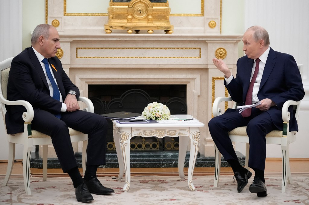 Putin Confronts Pashinyan Over Election Rules and Armenia’s Westward Drift