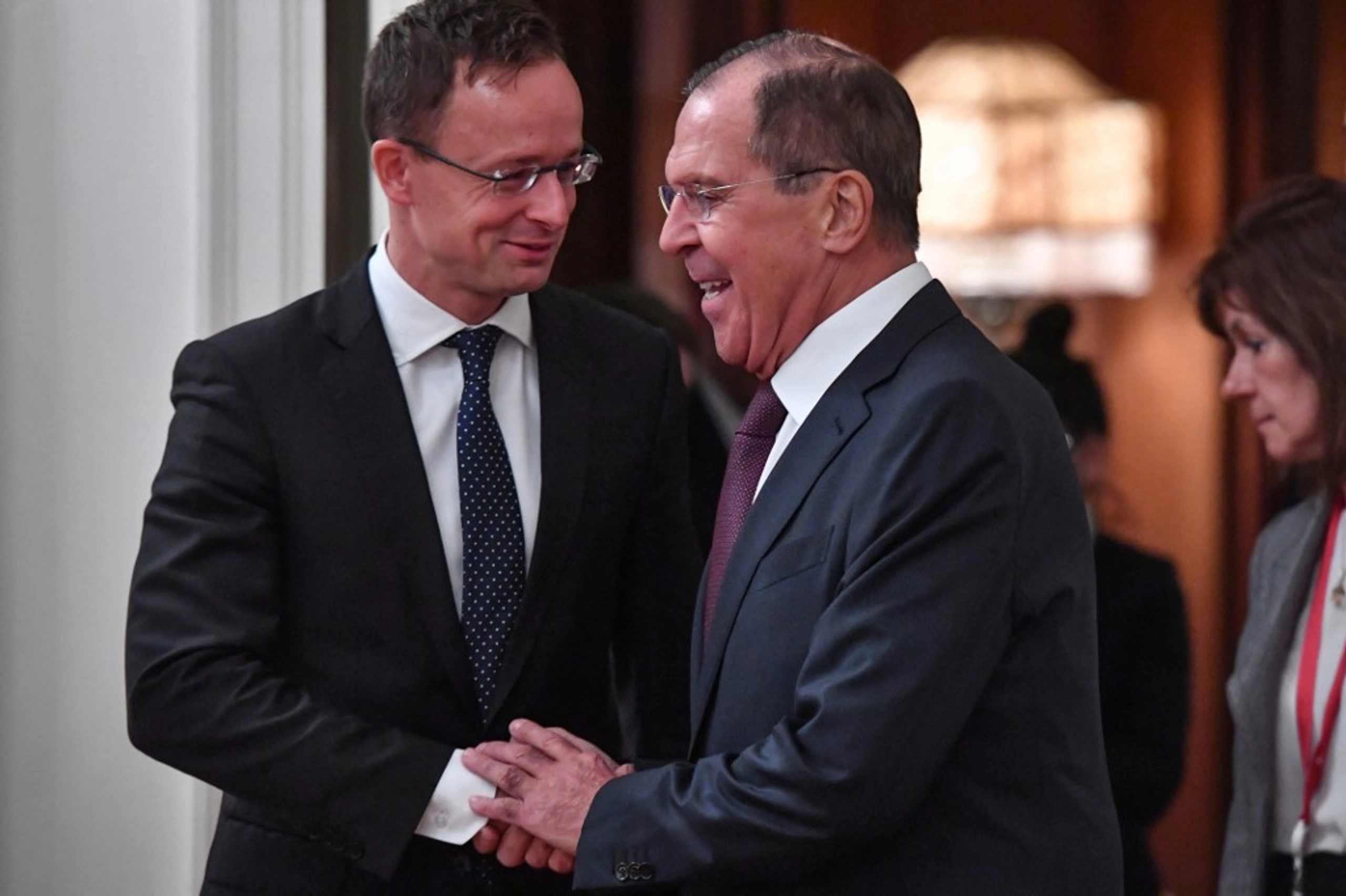 Hungary: Foreign Minister Szijjártó in Tight Corner?