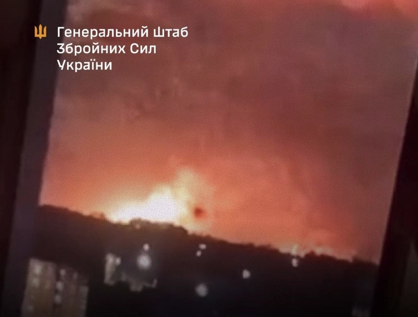 Генштаб підтвердив ураження російського порту Приморськ та НПЗ «Лукойлу»: там виникли пожежі