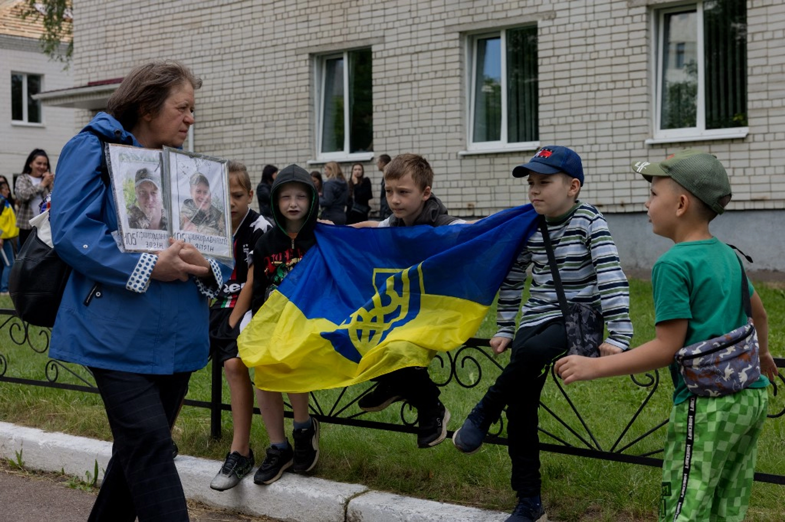 Ukraine Charges Russian Soldier Over Gunpoint Deportation of 15 Children