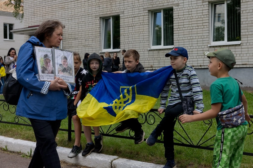 Ukraine Charges Russian Soldier Over Gunpoint Deportation of 15 Children