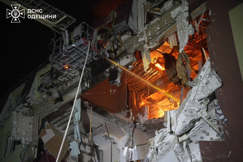 Russia Hits Odesa Homes, Kills 3 Including Child, Triggers Blackouts Across Chernihiv