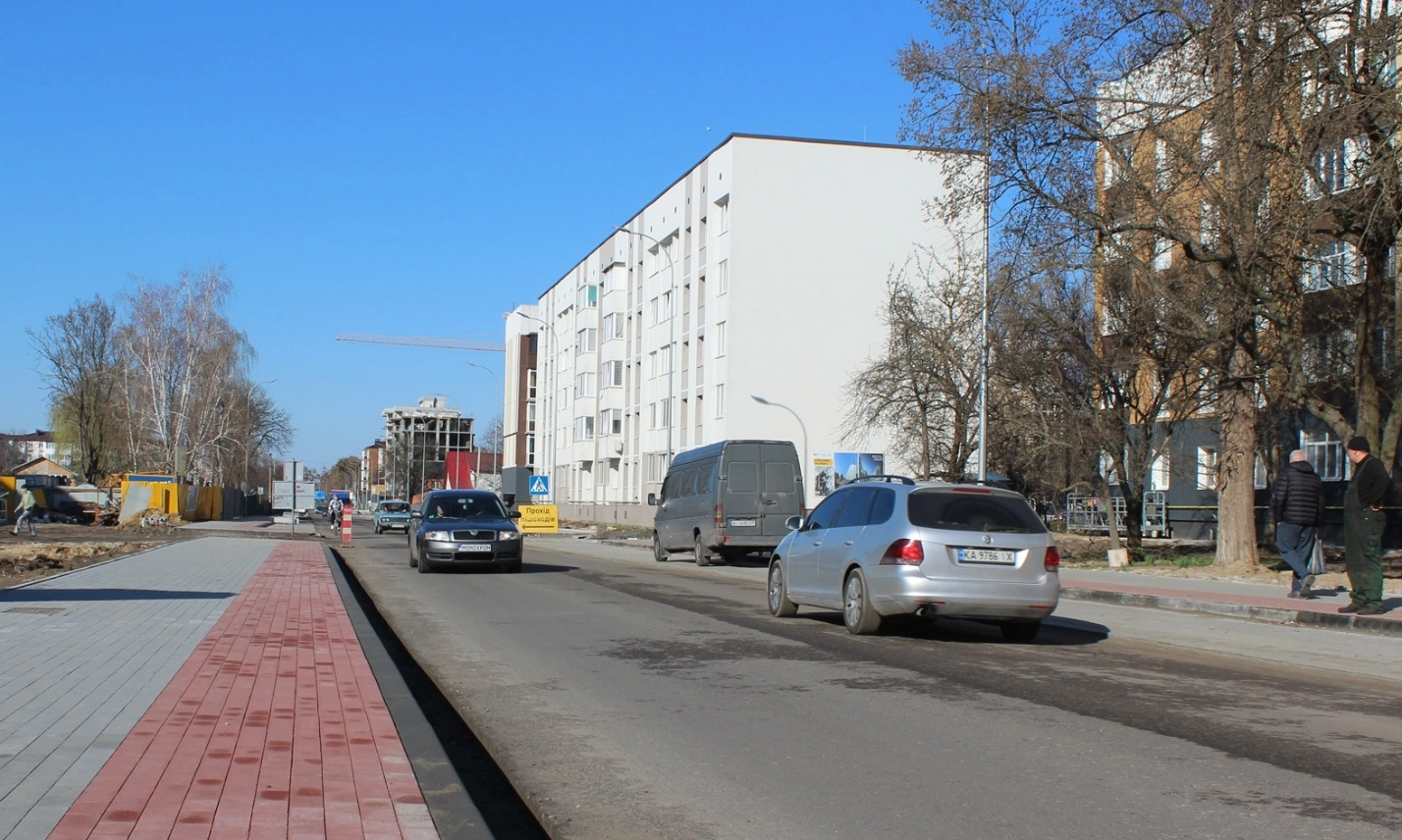 A modern apartment block in Borodianka. (Photo by  Sergii Kostezh / Kyiv Post)