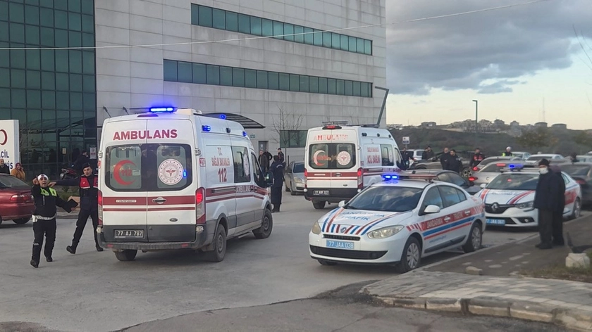 Gunfight Outside Israeli Consulate in Istanbul Leaves Attackers Dead, Police Injured