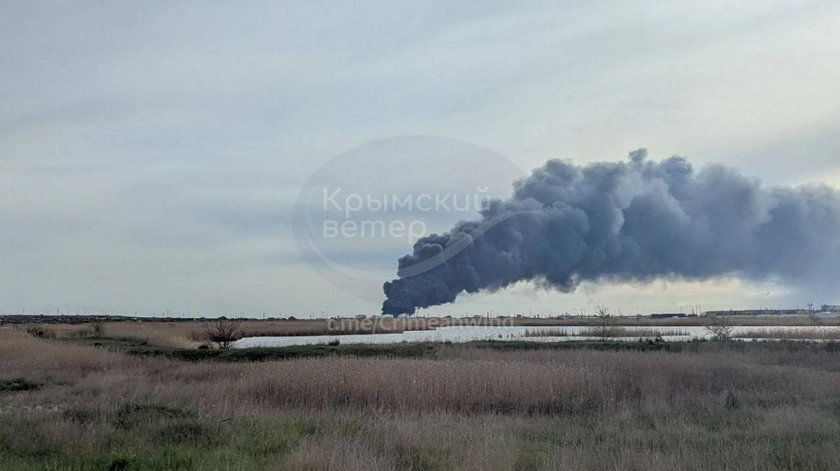 Ukrainian Drones Hit Oil Terminal in Feodosia, Strike Targets Across Occupied Territories