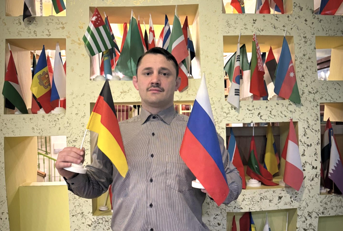 Germany’s AfD Expels Chechen Member After Gift Featuring Nazi Symbolism