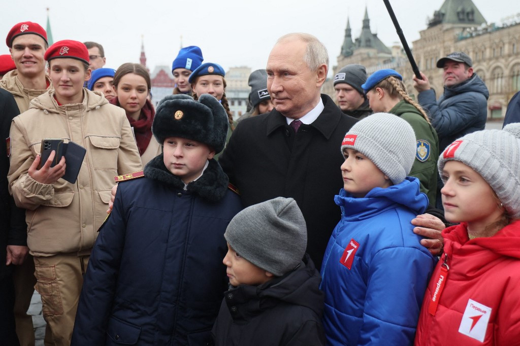 Russia Doubles Military Training for Children Through 2036, Including in Occupied Parts of Ukraine