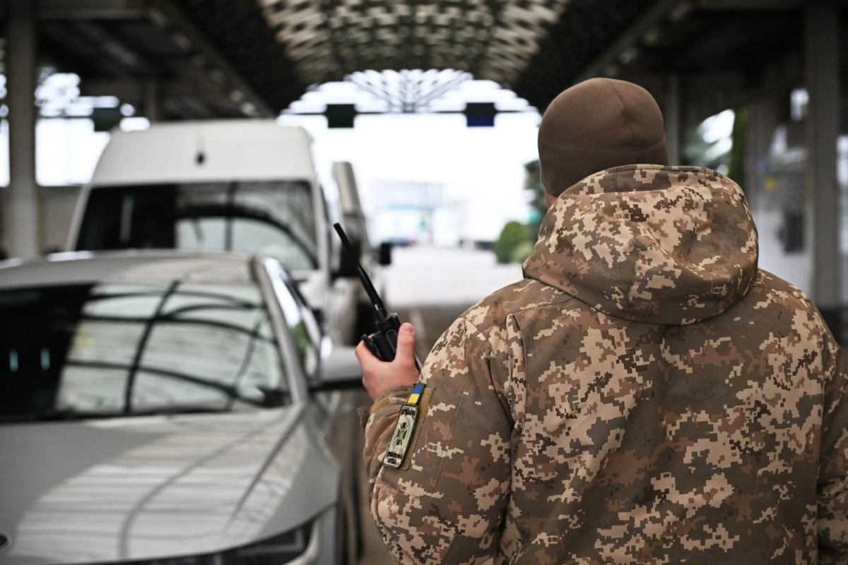 Перед Великоднем зросли черги на кордоні з Польщею