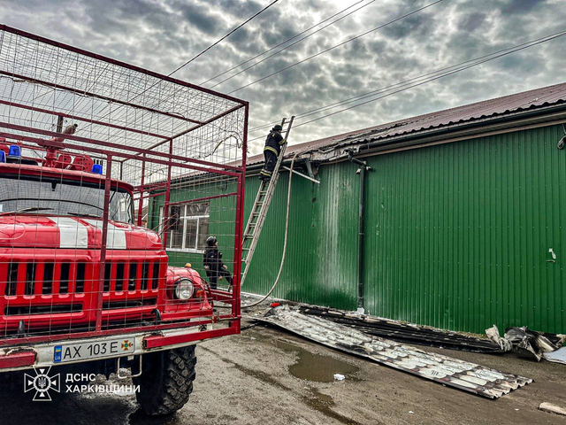 Russian Drone Strikes Injure Two Civilians in Zolochiv During Easter Morning