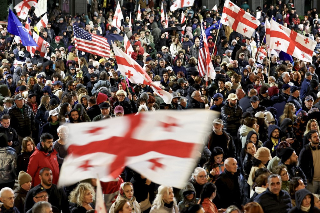 Georgian Protesters Mark 500 Days of Rallies with Easter March to Parliament