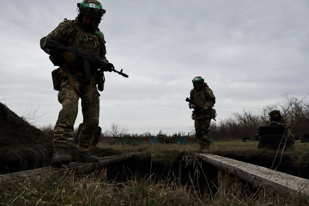 Russian Forces Execute Four Ukrainian POWs Near Kharkiv Amid Easter Ceasefire