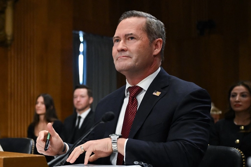 Senators Blast Weak US Position on Ukraine