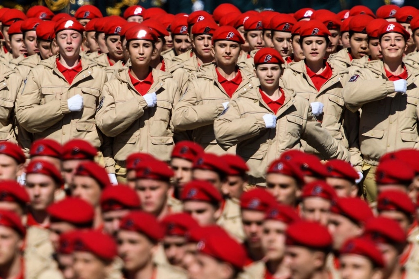 Russia Trains Teenage Influencers to Churn Out Pro-War Content