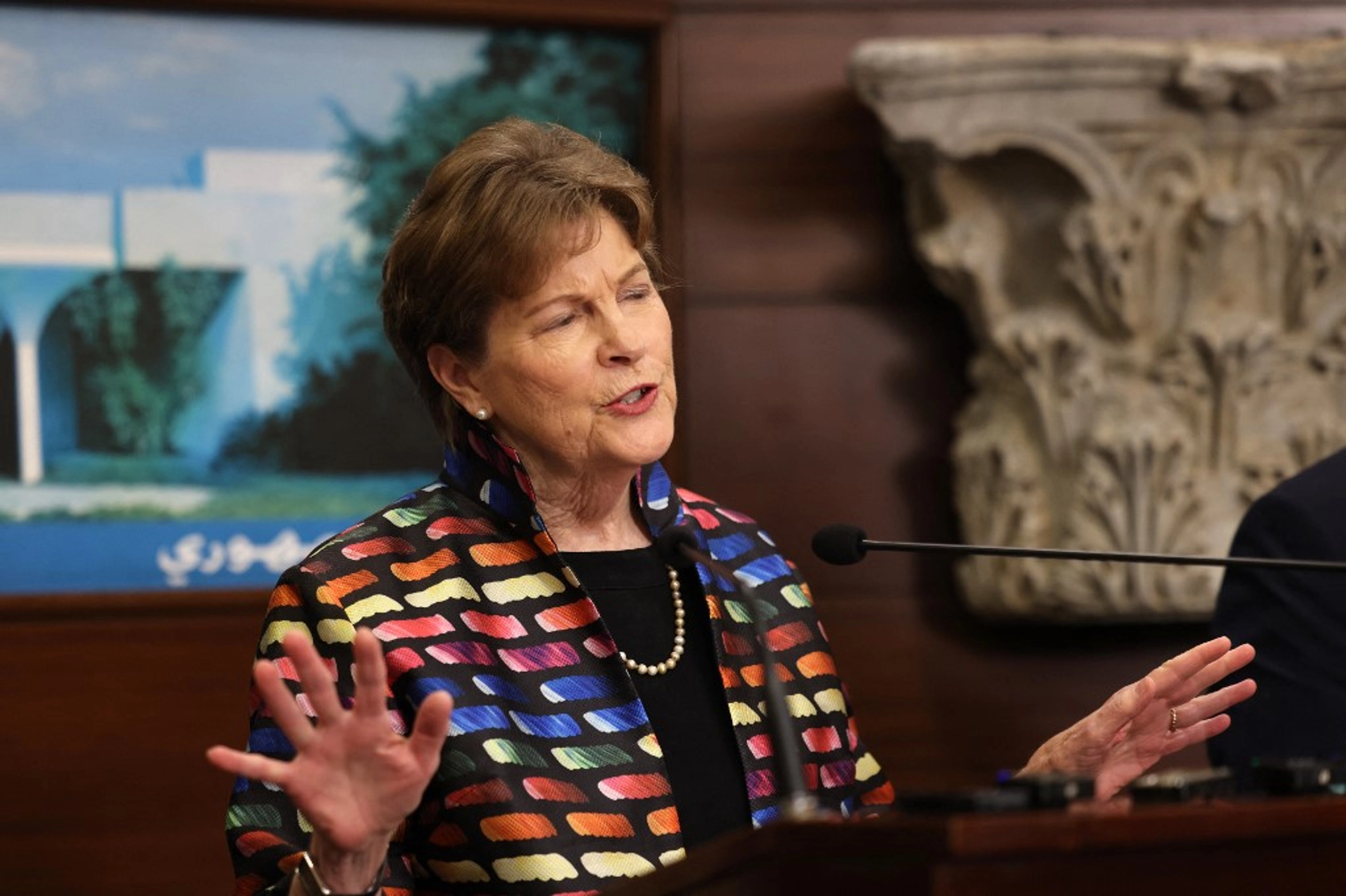 Senate Democrats Slam Trump’s ‘Shameful’ Sanctions Relief for Putin
