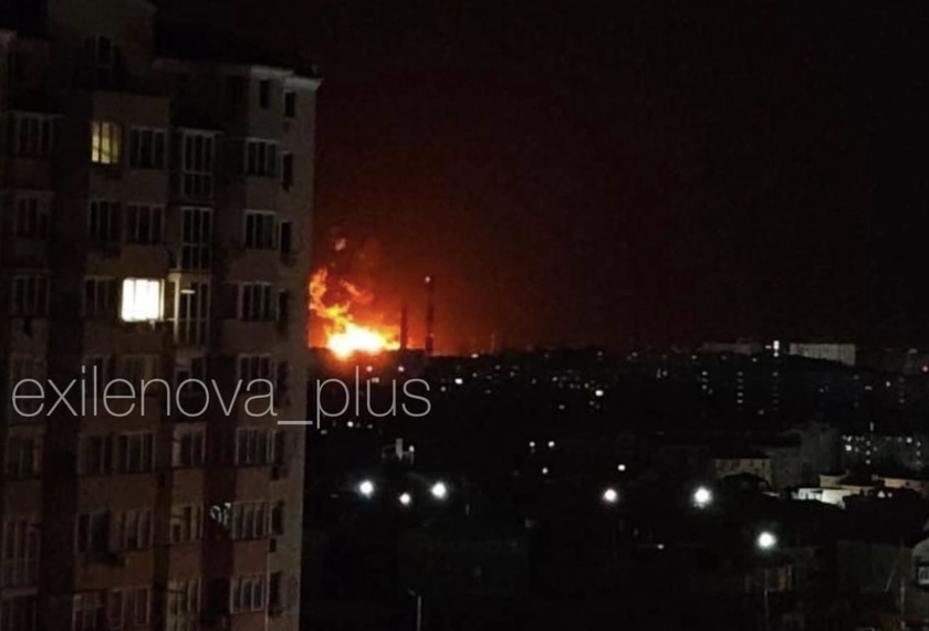 Дрони СБУ уразили три російські військові кораблі у Криму