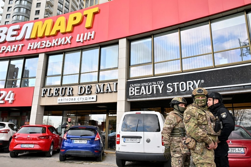 Prosecutors Probe Police Negligence in Kyiv Terror Attack