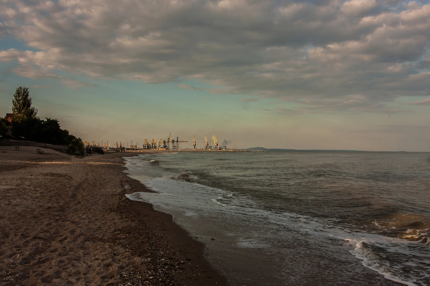 Окупанти забудовують узбережжя Азовського моря на Херсонщині — ЦНС