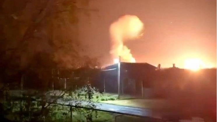Ukraine Hits Tuapse Refinery Again as Drones Strike Rail, Oil Sites Across Russia