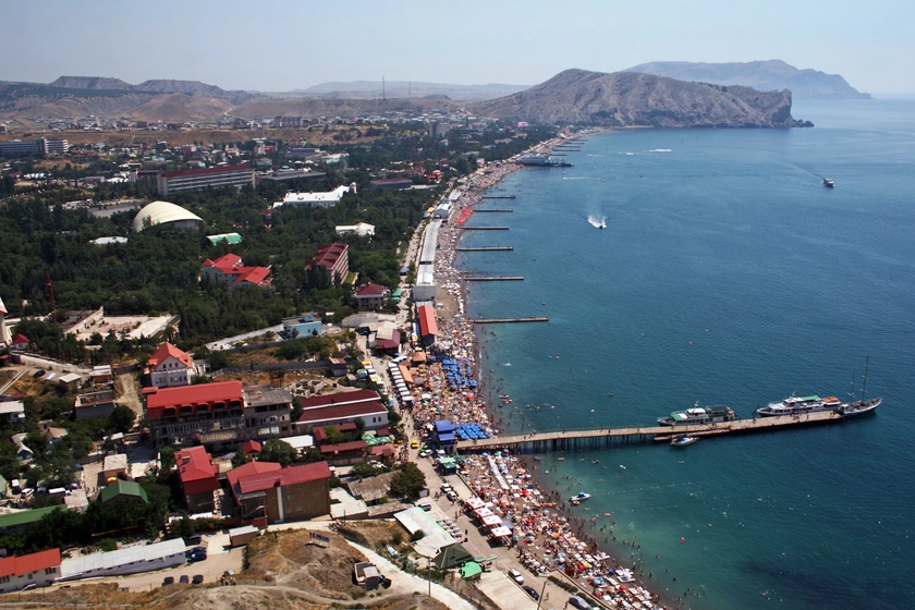 У Криму окупанти відбирають землю у десятків сімей — ЦНС