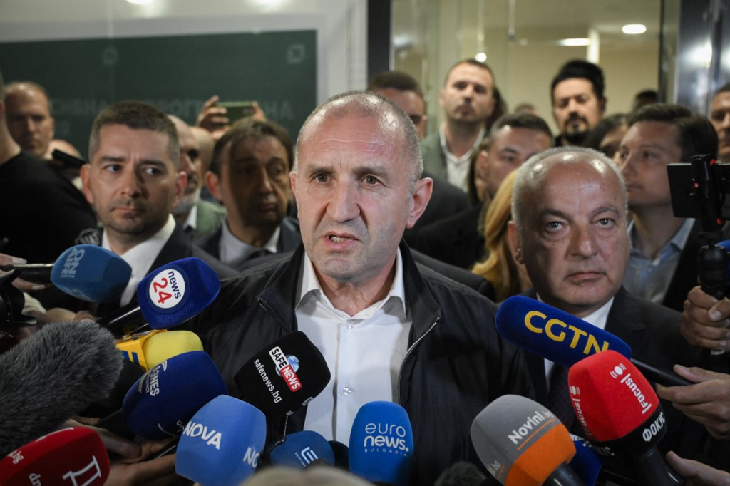 Bulgaria Plans to Halt Weapons Deliveries to Ukraine Under New Government