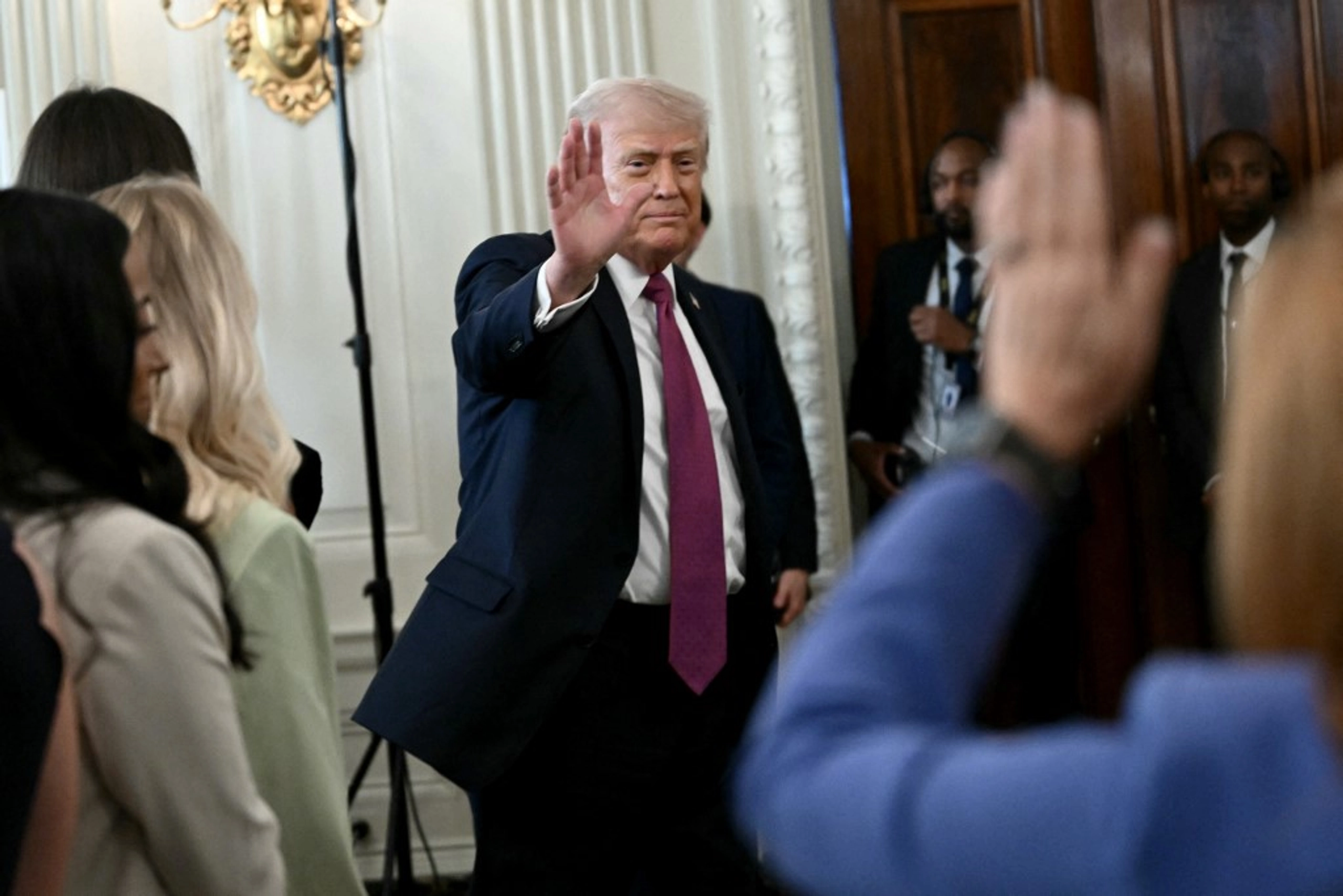 Trump Extends Iran Ceasefire as Vance Pakistan Trip Is Called Off