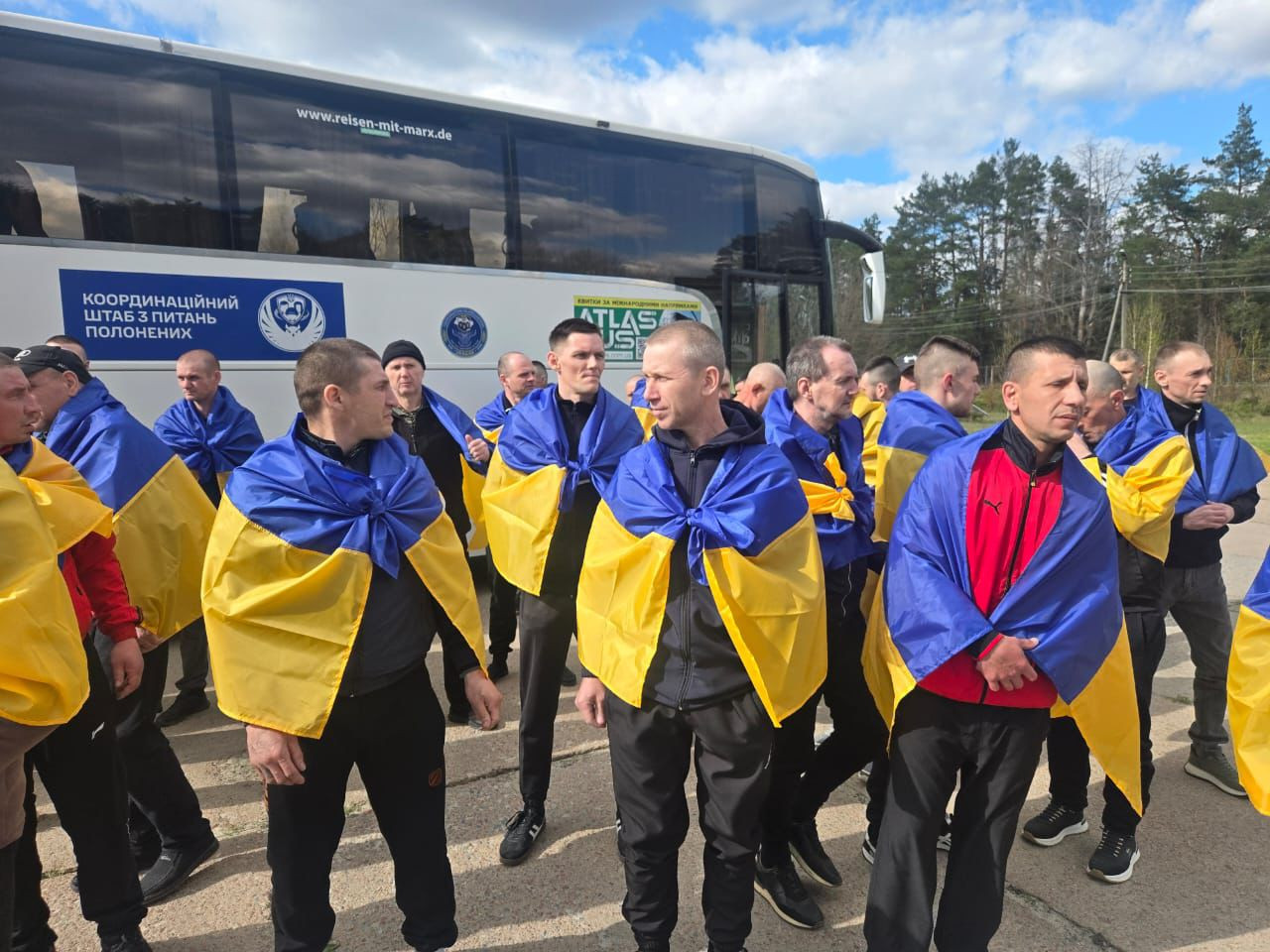Ukraine Brings Home 193 POWs in Latest Exchange With Russia