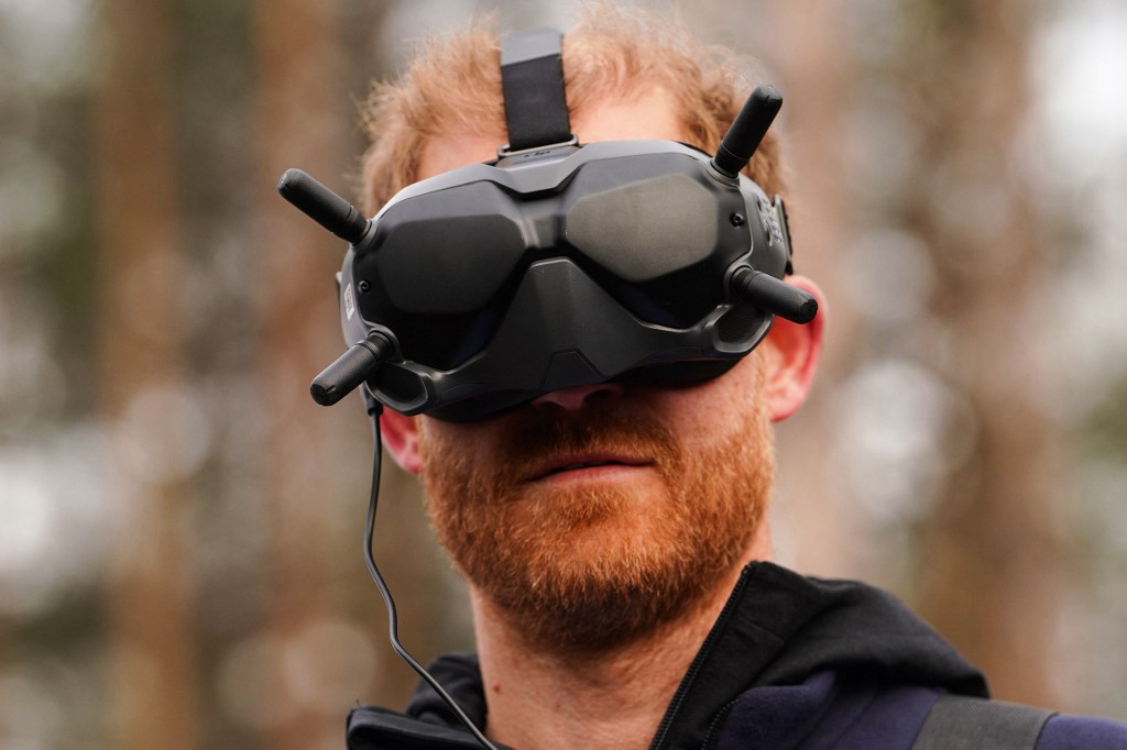 Prince Harry Praises Ukrainian Deminers, New AI Tech in Bucha Visit