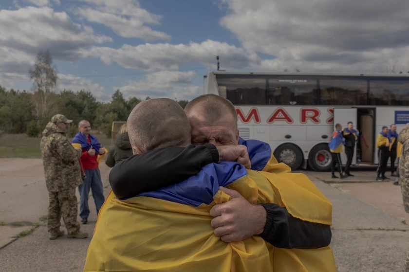 NATO Rift, POW Swap, and 20,000 Teddy Bears – Ukraine Latest, April 23