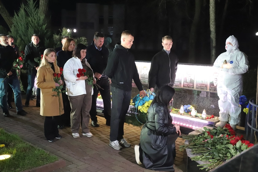 Chornobyl 40 Years On: Nighttime Memorial Event Gathers Hundreds