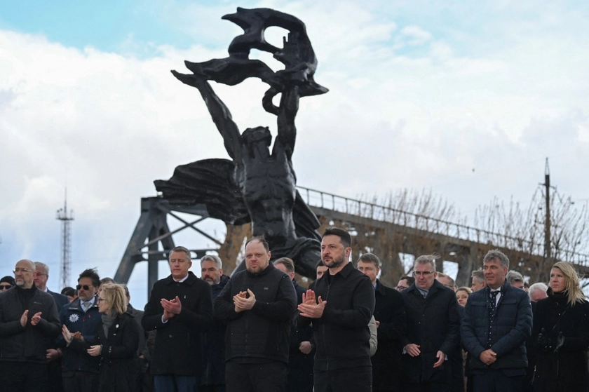 US Pledges $100M to Repair Chornobyl Radiation Shield