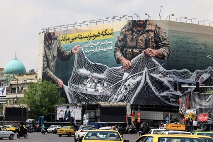 US and Iran Trade Strikes, Accuse Each Other of Ceasefire Violations