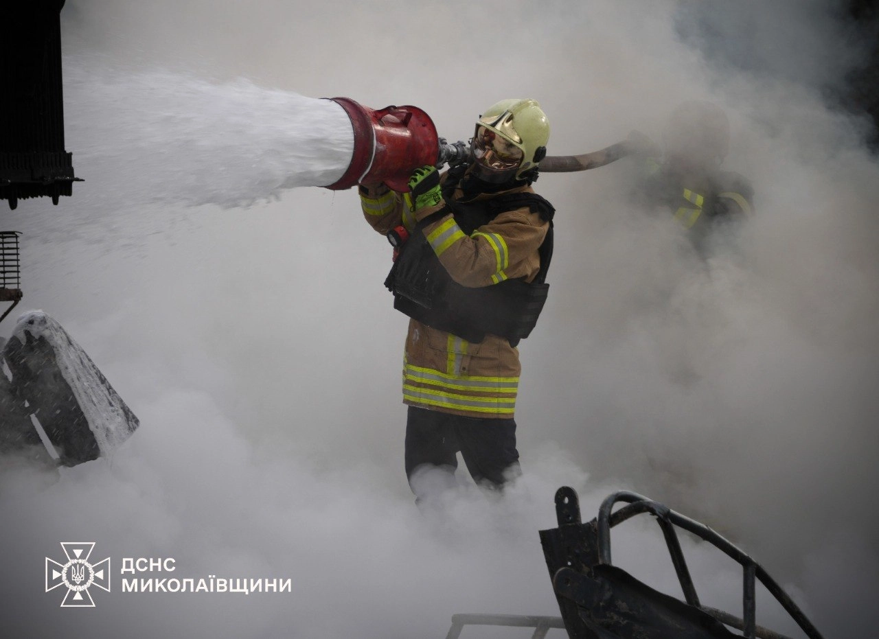 Russian Missile and Drone Strikes Hit Mykolaiv and Kryvyi Rih