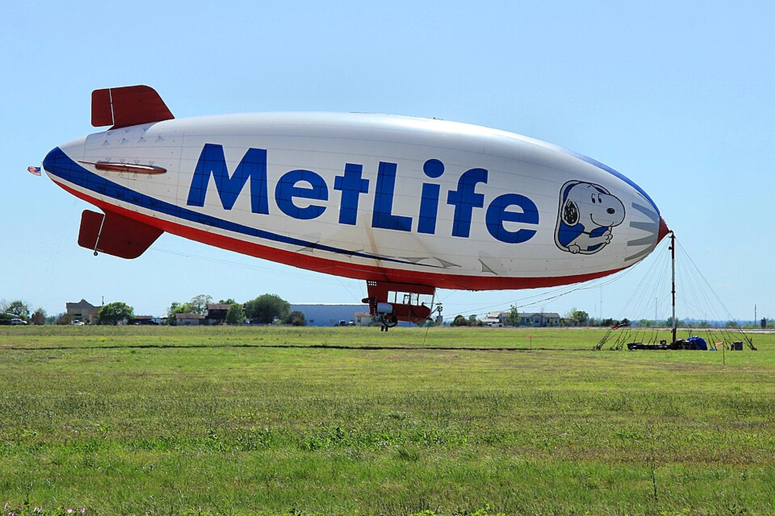 Poland Ups Investment in Kyiv Financial Sector as PZU Gains MetLife Ukraine