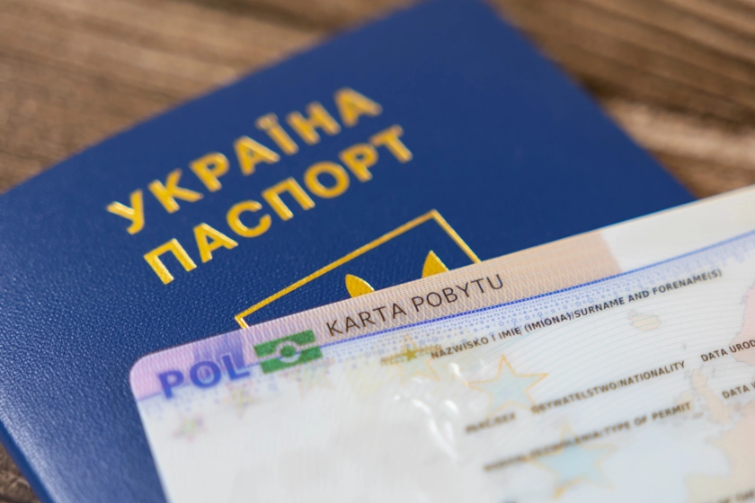 Польща планує надати переміщеним українцям трирічний дозвіл на проживання