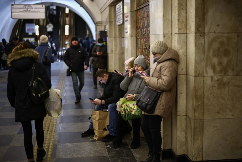 Explosions Heard in Kyiv as Russian Drones Target Capital