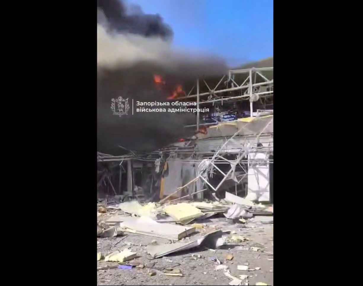 Russian Guided Bombs Strike Zaporizhzhia, One Dead, Fires Erupt Across City
