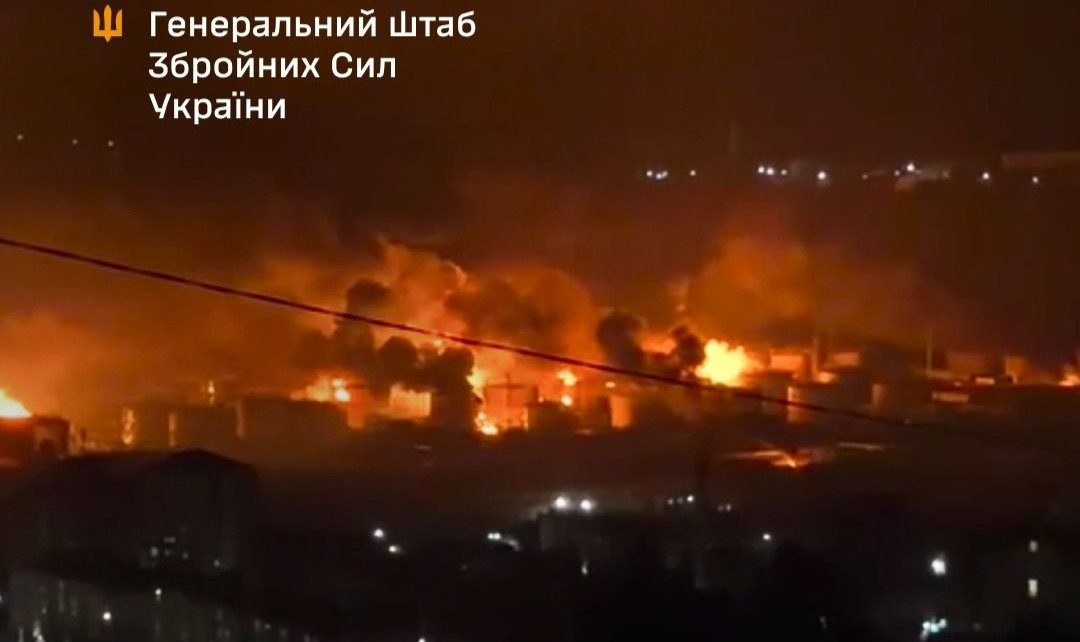 Russian Refinery in Ryazan Catches Fire After Drone Attack