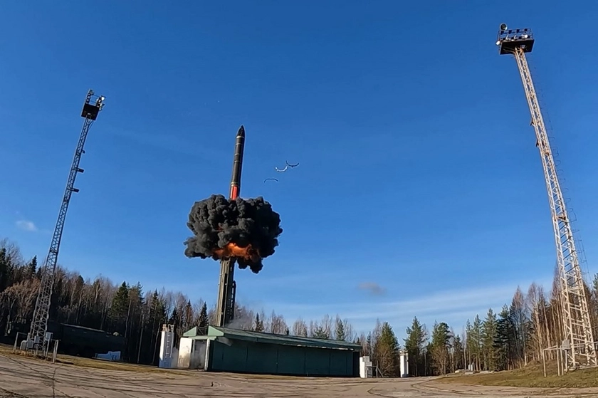 Russia Announces Nuclear-Capable Missile Tests Ahead of Victory Day Parade